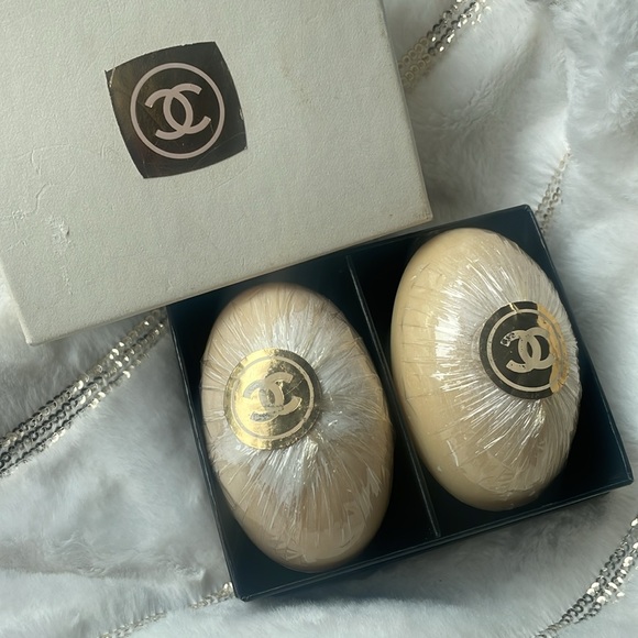 SOLD e CHANEL Soap Bars 2x Sealed with CC sticker oval fragrance soaps - Picture 7 of 10